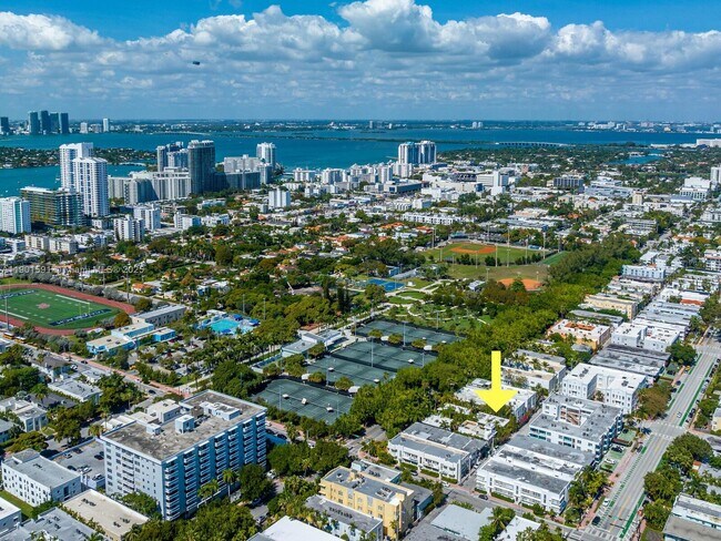 Building Photo - 1127 Meridian Ave