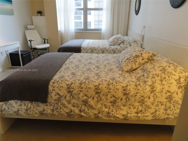 Building Photo - 5701 Collins Ave