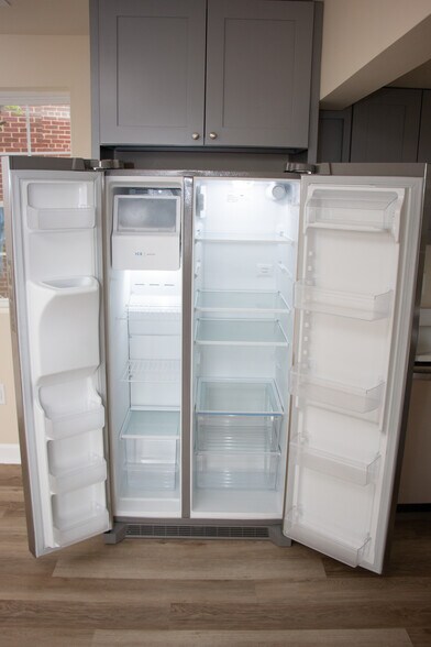 Building Photo - 921 52nd St NE