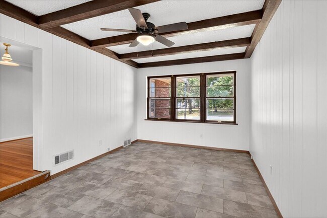 Building Photo - 7512 Dale Ave