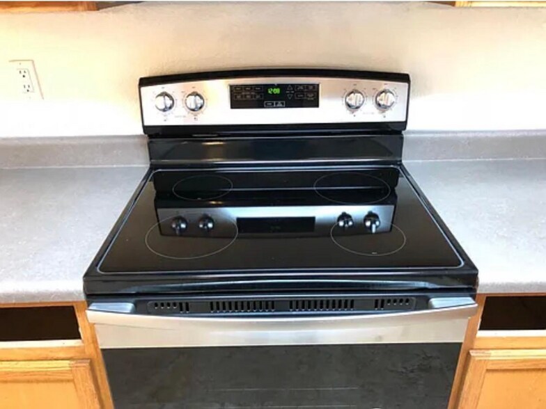 Building Photo - 1293 S Bridgegate Dr