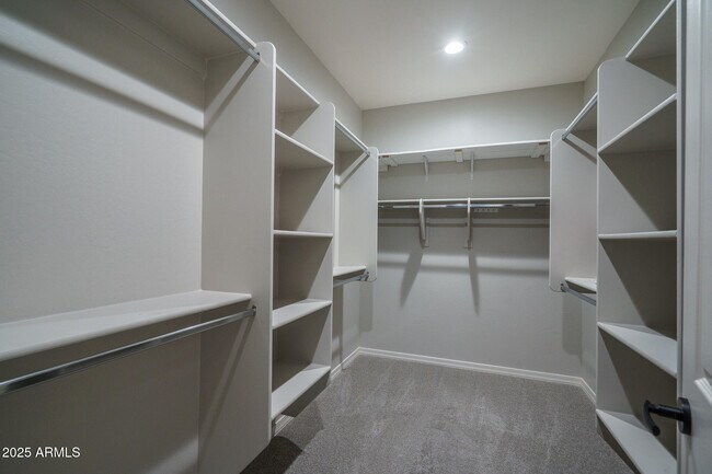 Building Photo - 16019 W Soft Wind Dr
