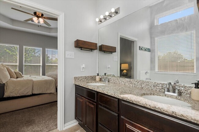 Building Photo - 32027 Steven Springs Dr