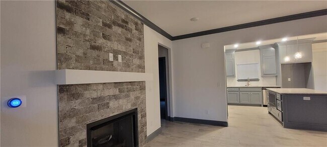 Building Photo - 240 Vicks Cir