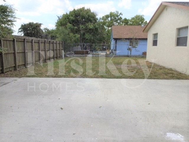 Building Photo - 7306 SW 3rd Ct