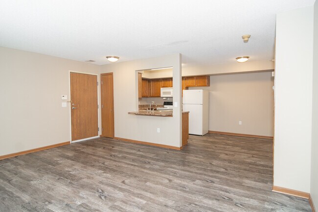 Orchard Manor Apartments 3650 Orchard Ave Omaha NE 68107 Apartment Finder