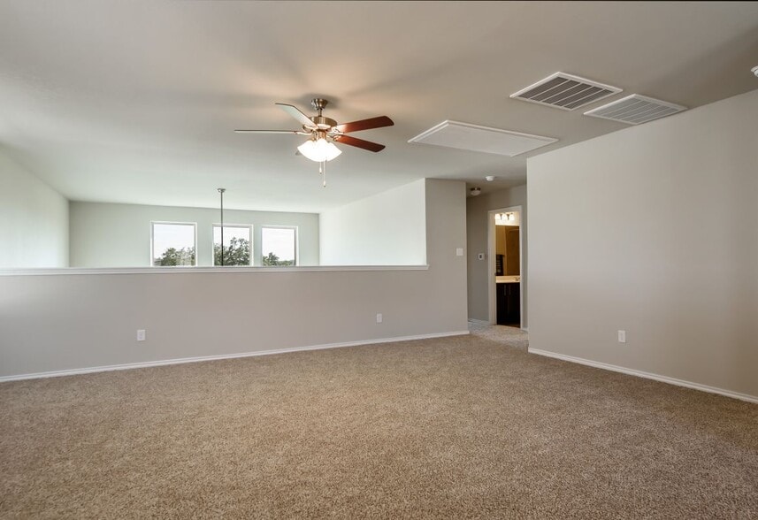 Building Photo - 1609 Ranch House