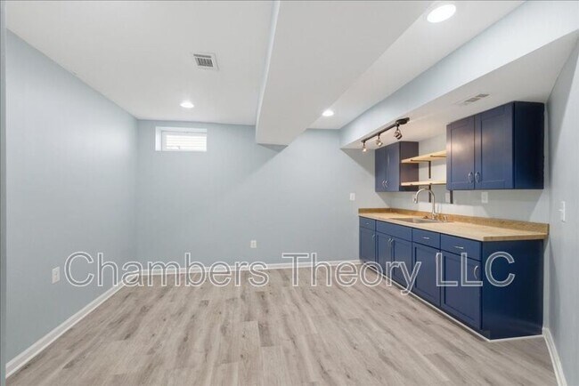 Building Photo - 42211 Marcy Way