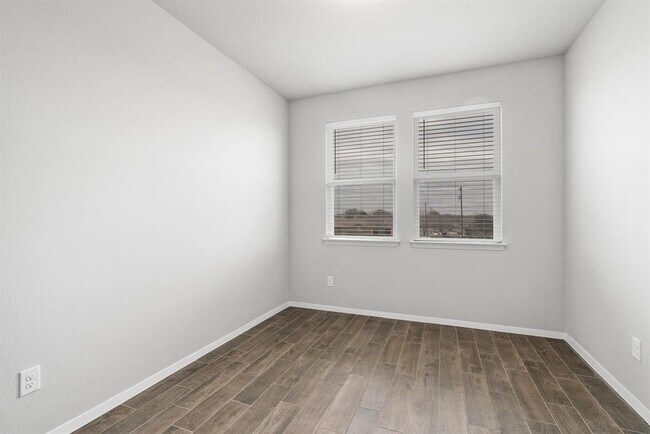 Building Photo - 447 Spiny Lizard Ln