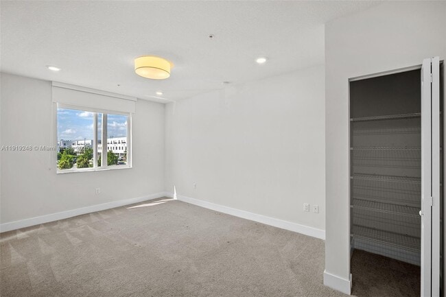 Building Photo - 10270 NW 66th St