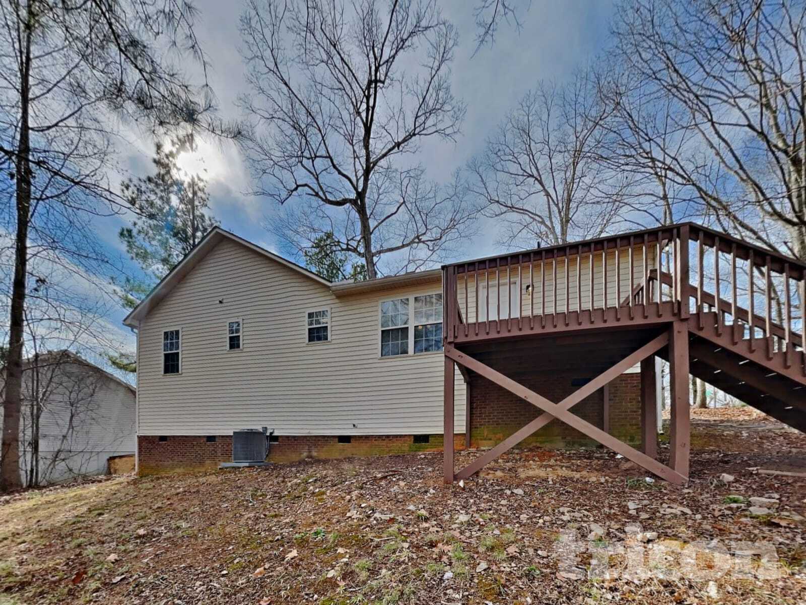 Building Photo - 3008 Brittany Dr