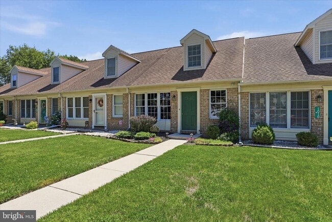 Building Photo - 1008 Orchard Dr