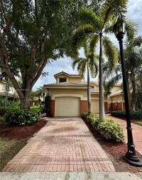 Building Photo - 3912 Tree Top Dr
