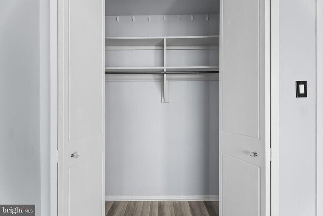 Building Photo - 301 N Beauregard St