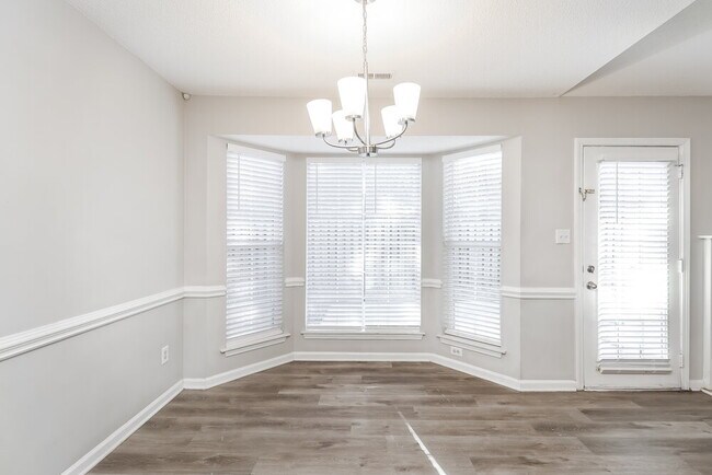 Building Photo - 10509 Brawley Ln