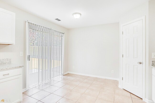 Building Photo - 6260 Whitetail Ct NW