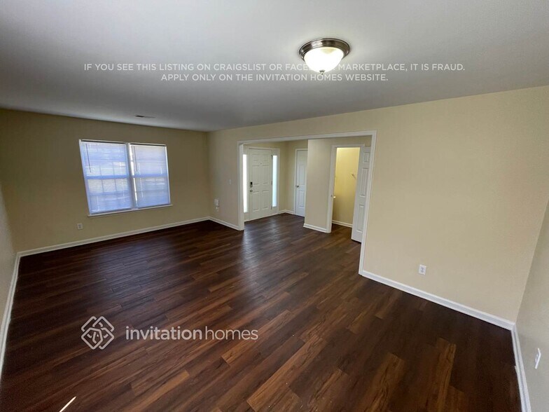 Building Photo - 7007 Hidden Creek Dr