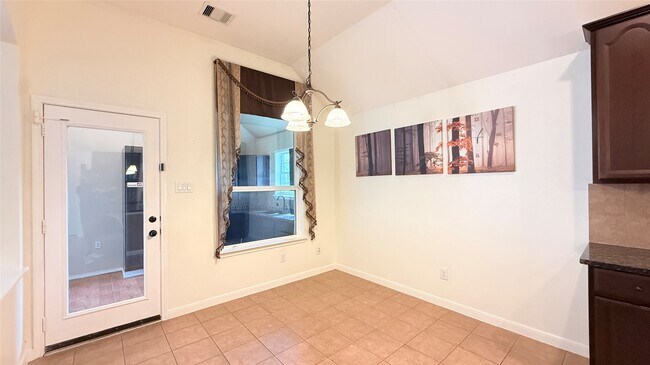 Building Photo - 5623 Maverick Bend Lane