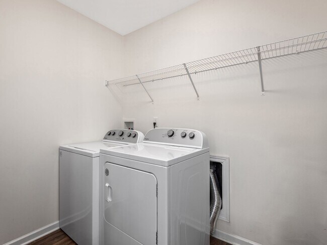 Building Photo - Beautiful Home with Room to Spare in Arden!