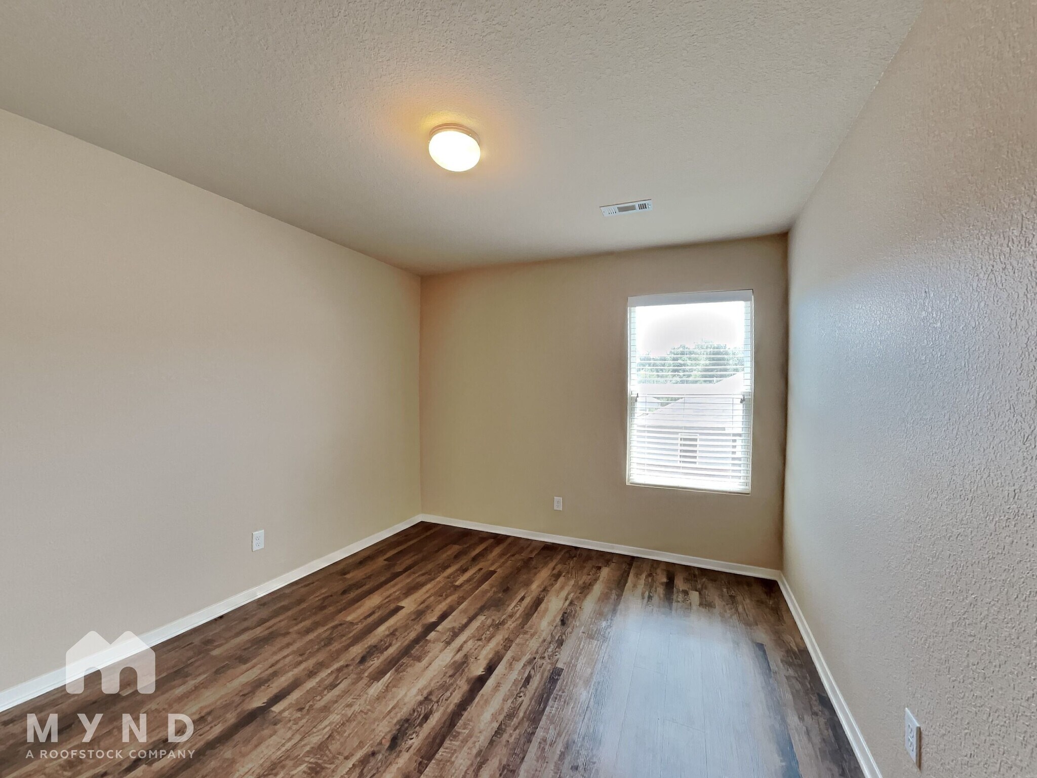 Building Photo - 7017 Pearl Vly Cv
