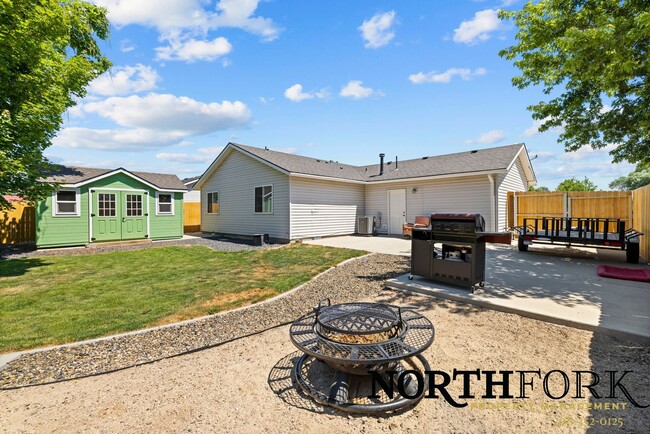 Building Photo - Quaint Nampa Home with RV/Boat Parking