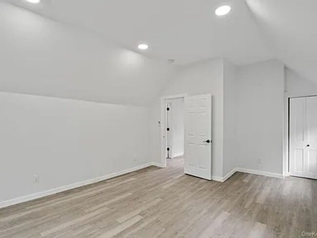 Building Photo - Fully Renovated 3BR Retreat on Highland La...