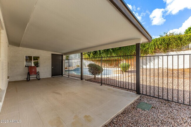 Building Photo - 15014 N 20th St