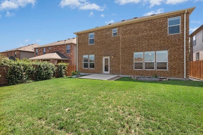 Building Photo - 7604 Peccary Dr