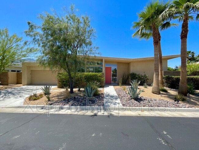 Building Photo - 2706 Alexander Club Dr