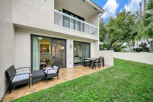 Building Photo - 21385 Marina Cove Cir