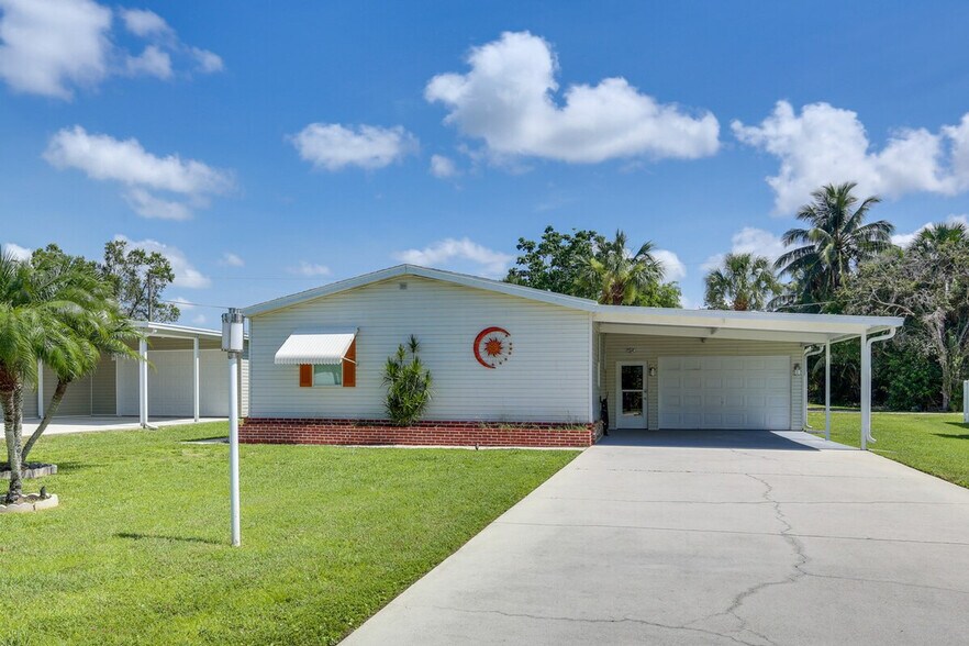 Building Photo - 274 Riverwood Rd