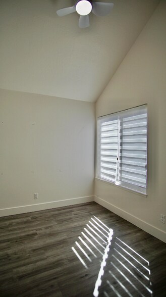 Building Photo - 263 Truckee Ln