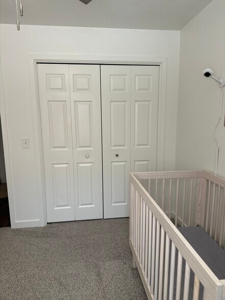 Building Photo - 357 S 6150 W