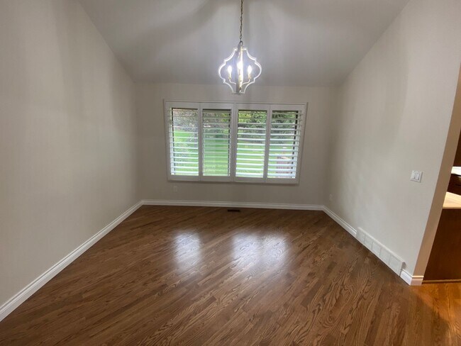 Building Photo - Great Home in the Highlands 360