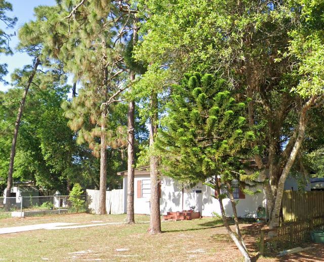 Building Photo - 1142 Landmark Ln