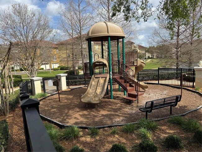 Building Photo - 2205 Lobelia Dr