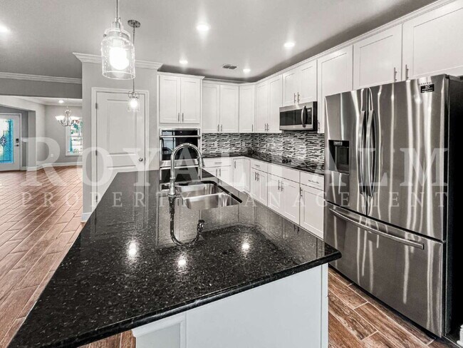 Building Photo - 25 Orlando Blvd