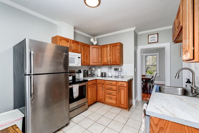 Building Photo - 257 Gordon Ave