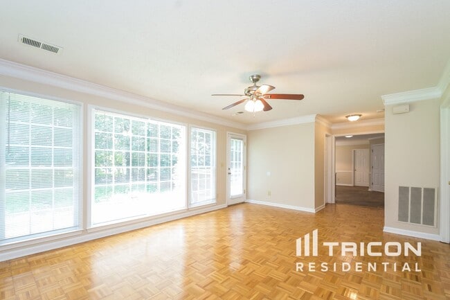 Building Photo - 1373 Wynford Gate