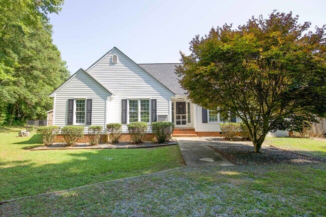 Building Photo - Charming 3-Bed, 2-Bath Home in Pittsboro's Serene Olde Farm Neighborhood! ?????