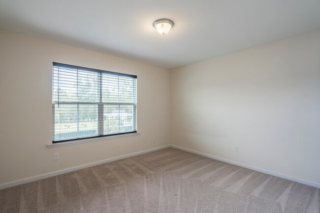 Building Photo - 503 Waybridge Way