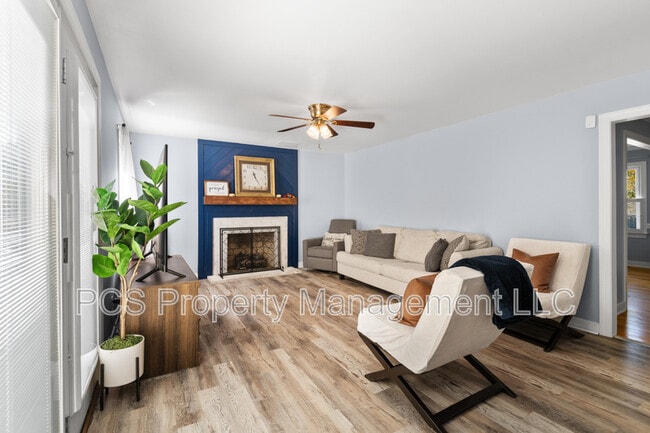 Building Photo - 12605 Jolly Pl