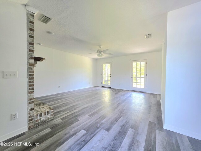 Building Photo - 6753 Newgate Cir E