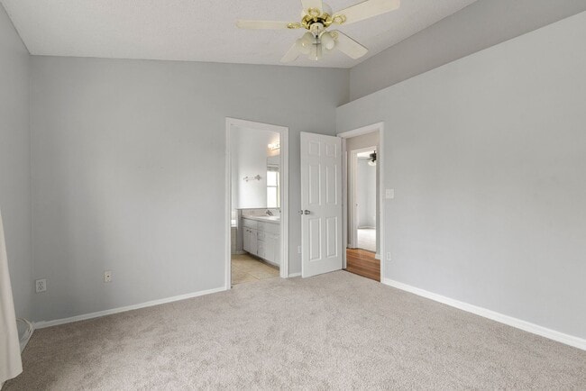Building Photo - 301 S Capen Ave