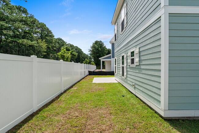 Building Photo - 113 ARBOR RIDGE CIR