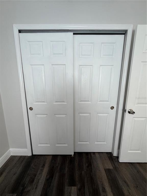 Building Photo - 320 W Howry Ave