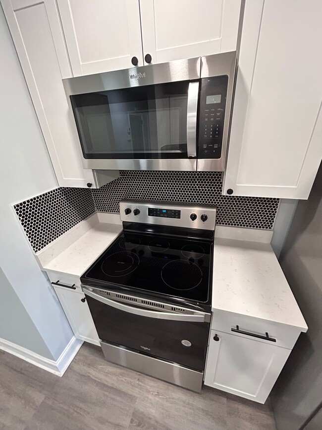 Brand new appliances - 547 Erin Ave SW