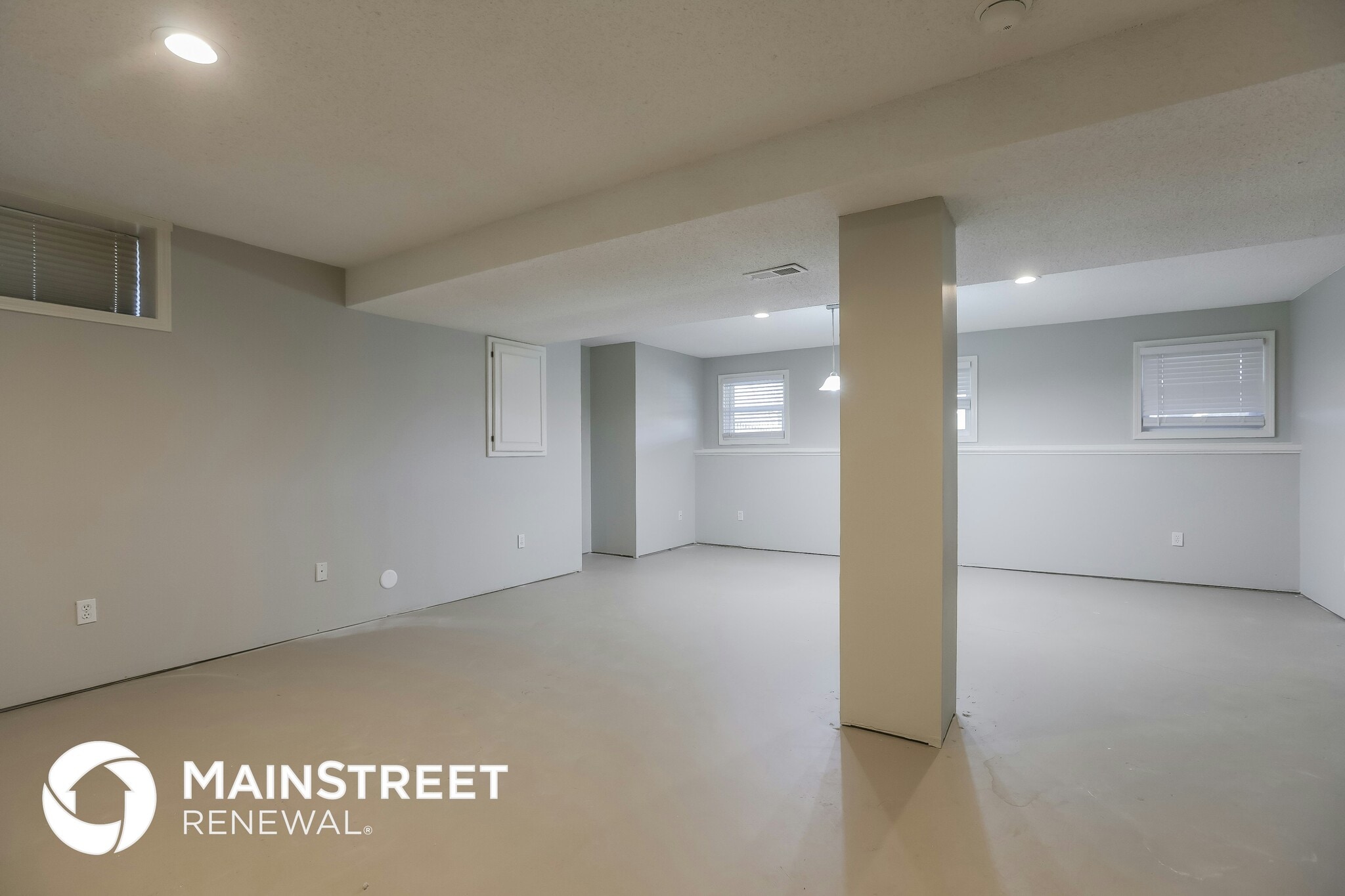 Building Photo - 12972 S Summit St