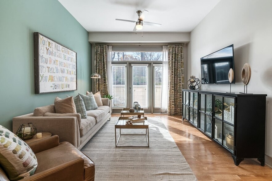 Building Photo - Hawthorne at Friendly