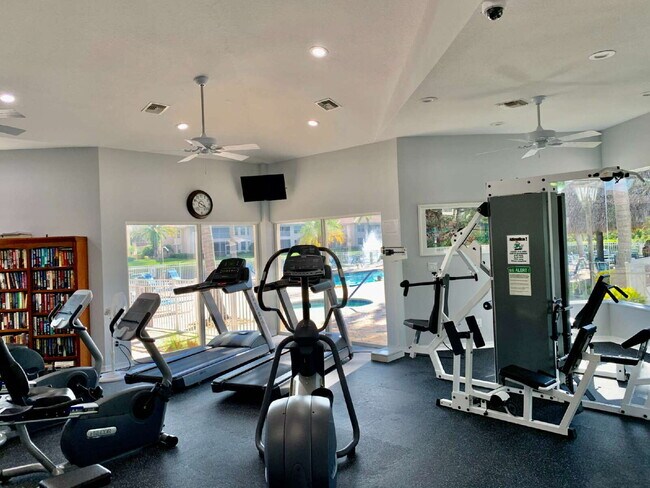 Building Photo - Beautiful Furnished Condo in Coconut Shores VIII